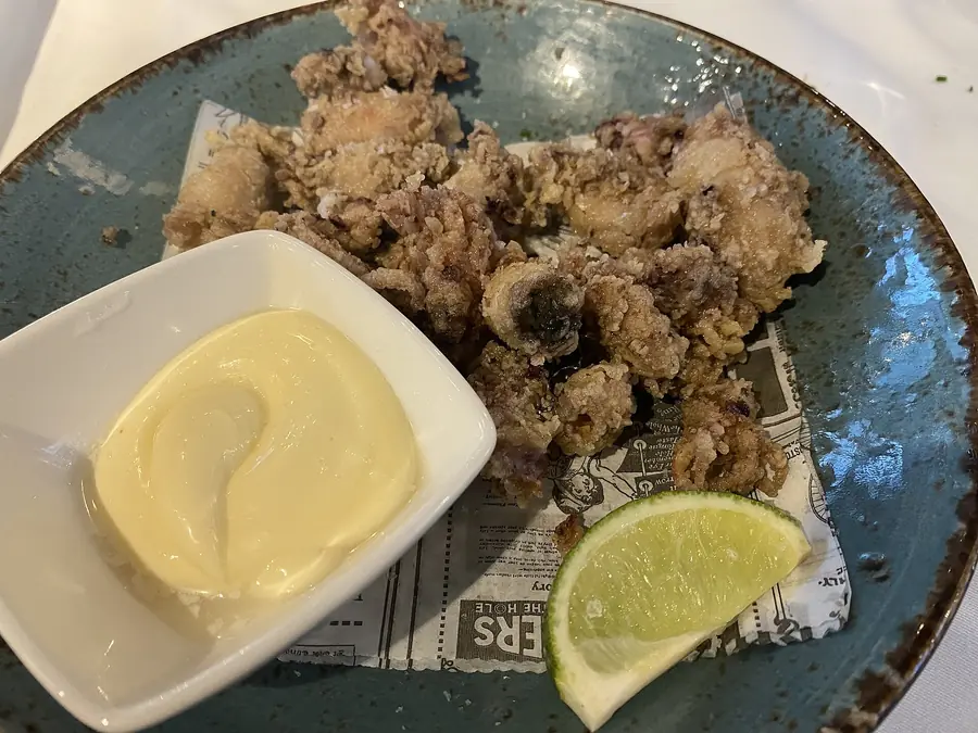Platos y bebidas locales que probar en Barcelona
