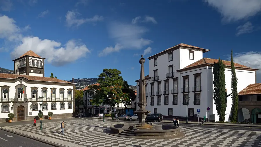 Comer na Ilha da Madeira como um local: onde, quando e como evitar armadilhas