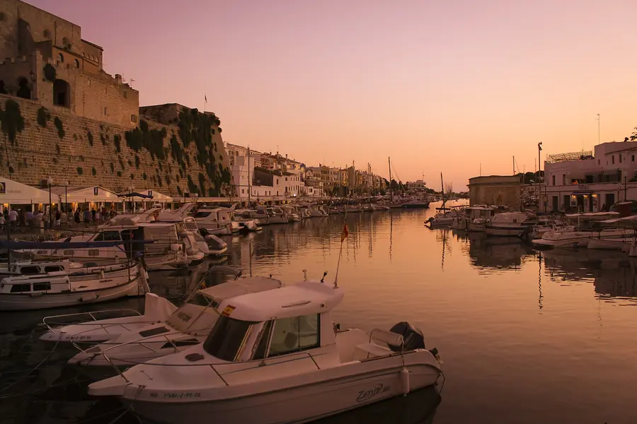 Maó vs Ciutadella : vieilles villes de Minorque et où séjourner